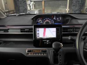 スズキ ワゴンR　スティングレー　ハイブリット