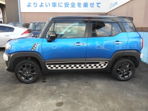 スズキ クロスビー　ハイブリットMZ　4WD