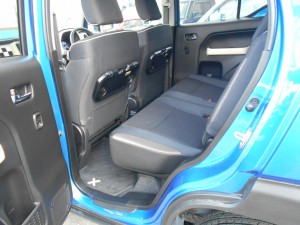 スズキ クロスビー　ハイブリットMZ　4WD